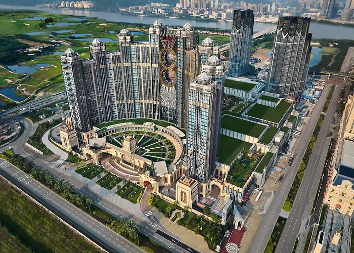 - Epic Tower Hotel Macau